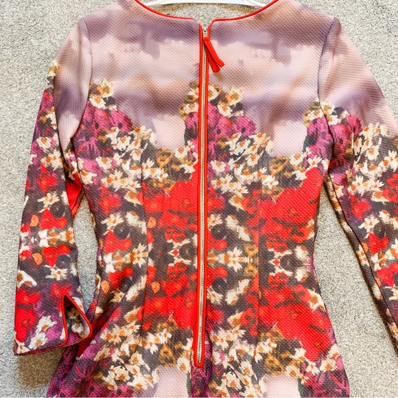 FLORAL DRESS SIZE 2 - Picture 7 of 8